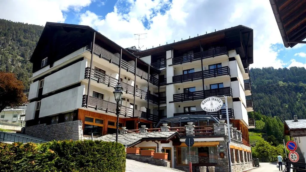 Esterno
