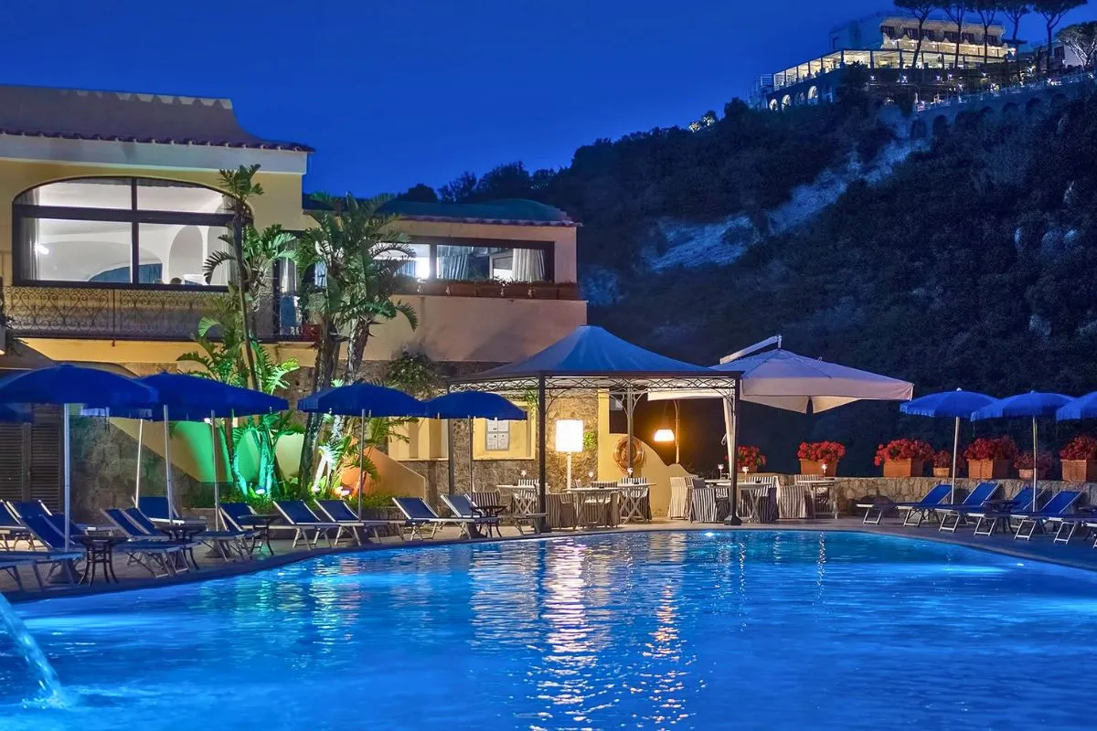 Piscina e solarium - San Lorenzo Hotel & Thermal Spa