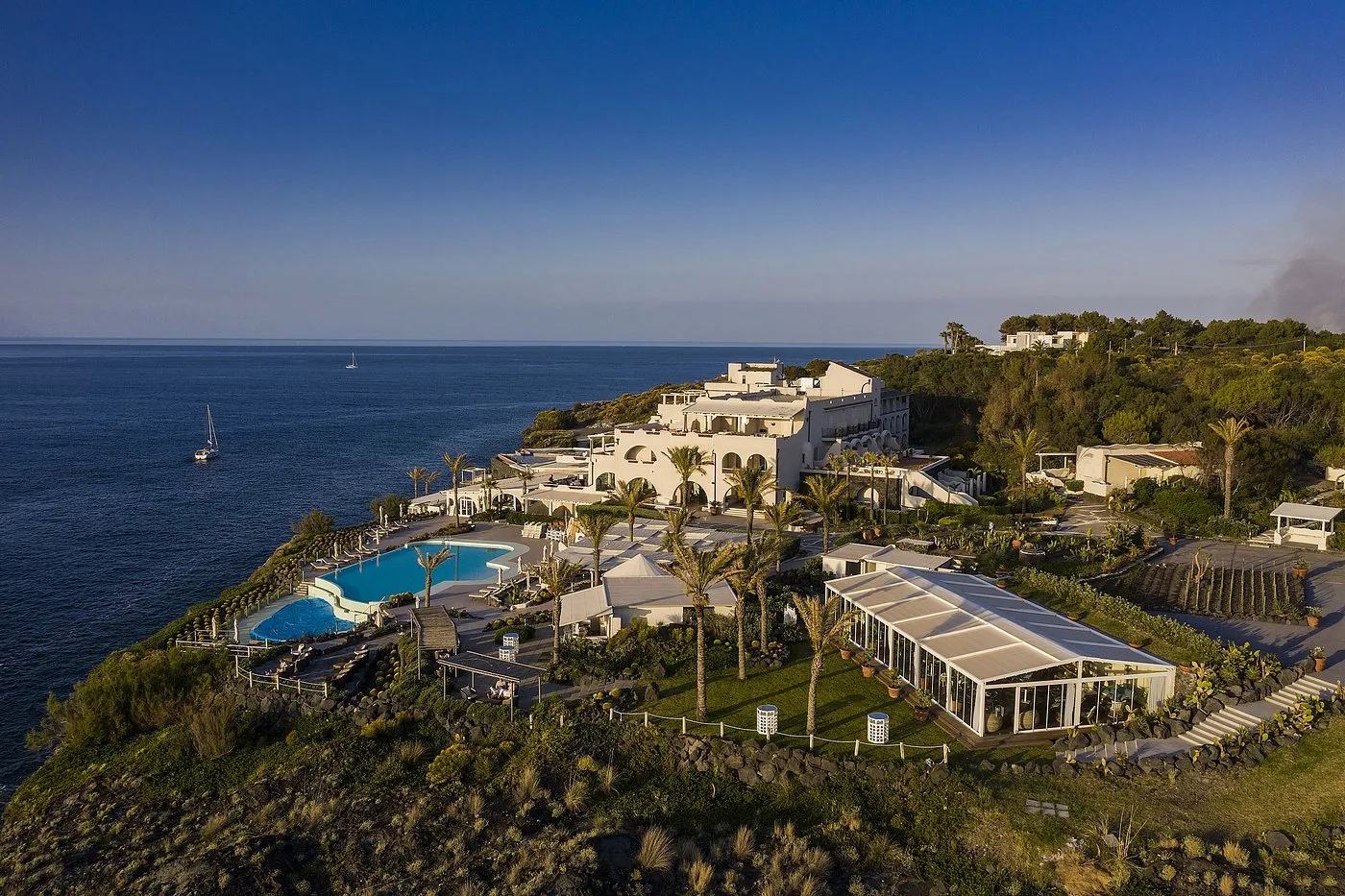 Hotel Therasia Resort Sea & Spa